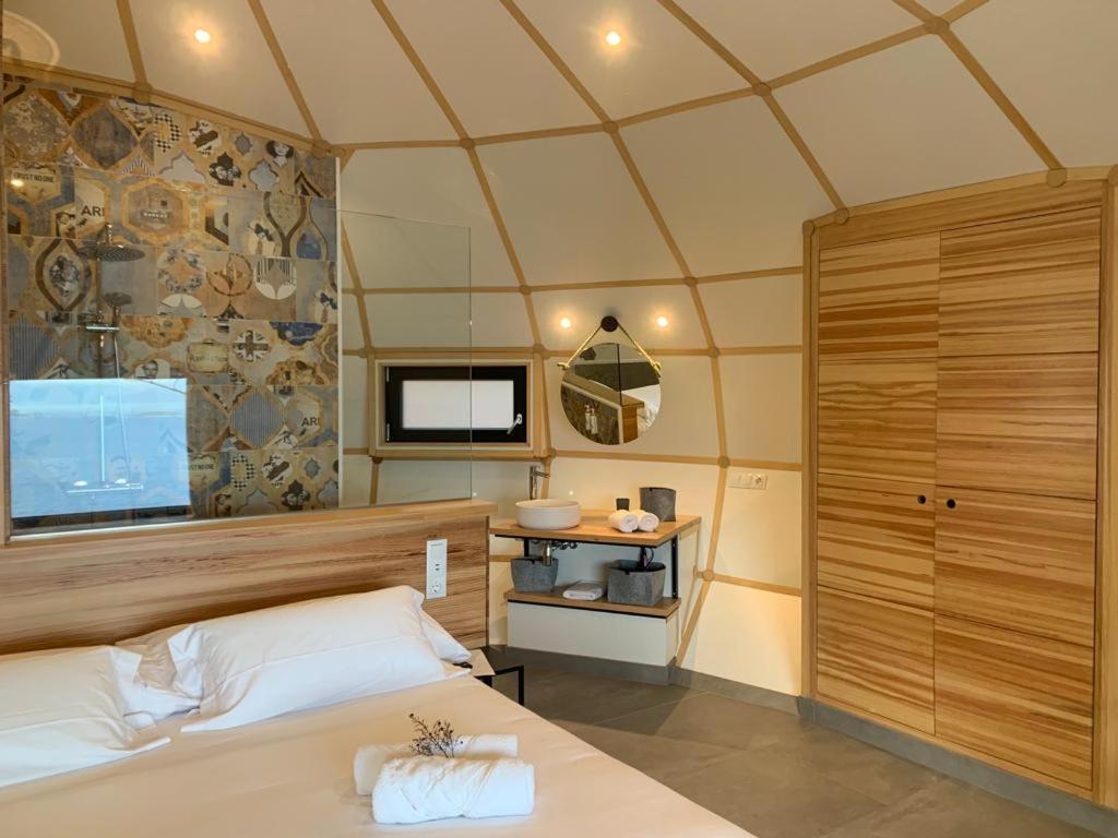 Glamping Do Mar Hotel Baiona Exterior photo